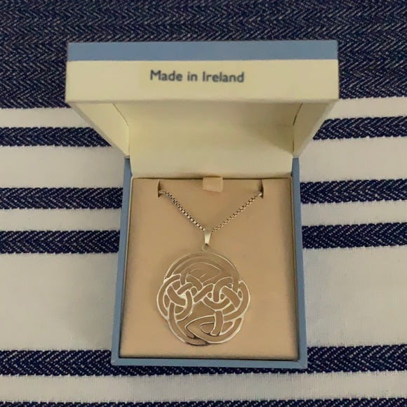 Irish Newbridge silver necklace Celtic Pendant - Made in Ireland - Picture 2 of 9